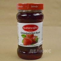 Клубничное варенье в баночке